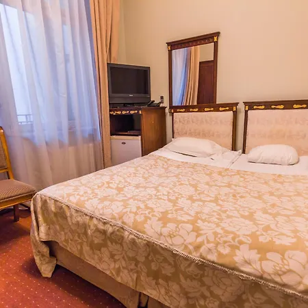 Hotell Garden Palace 4*