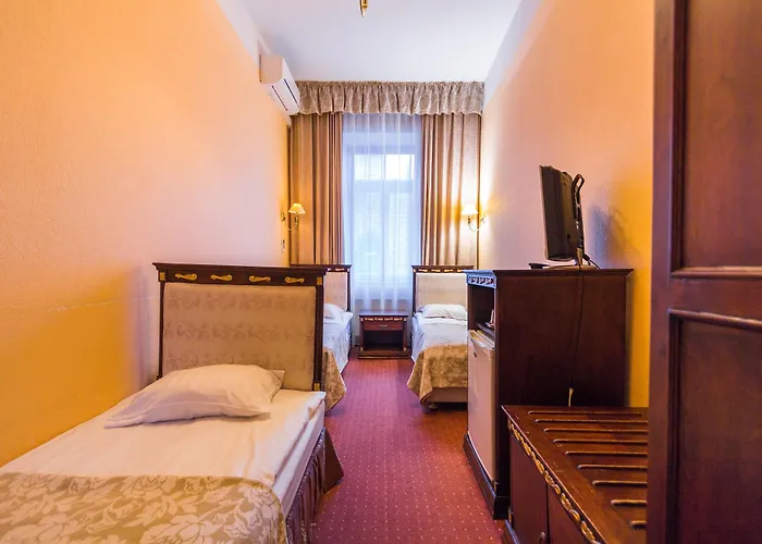 Garden Palace Hotel 4*