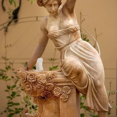 Garden Palace Hotel 4*