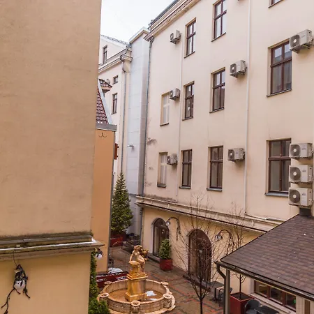 Garden Palace Hotel