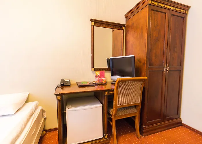 Garden Palace Hotel 4*