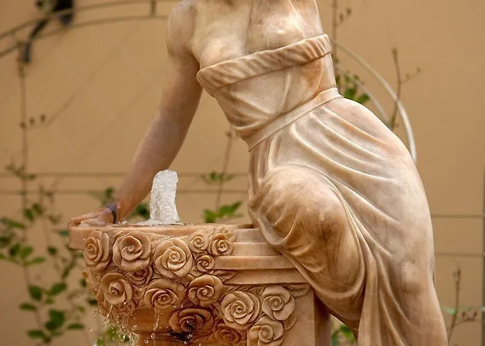 Garden Palace 酒店 4*