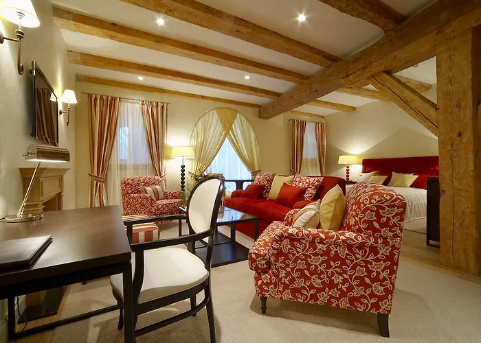 Готель Garden Palace 4*