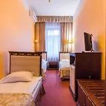 Garden Palace Ξενοδοχείο 4*