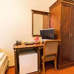 Garden Palace Ξενοδοχείο 4*