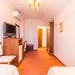 Ξενοδοχείο Garden Palace 4*