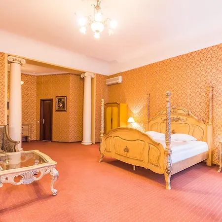 Garden Palace 4*