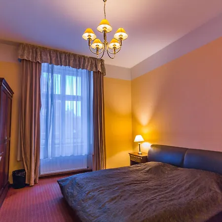 Garden Palace Hotel 4*