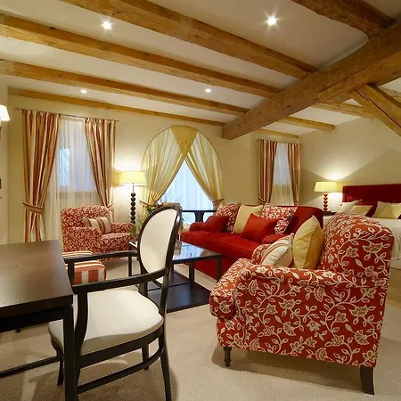 Hotel Garden Palace 4*