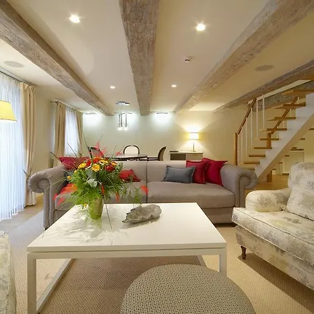 Garden Palace Ξενοδοχείο 4*