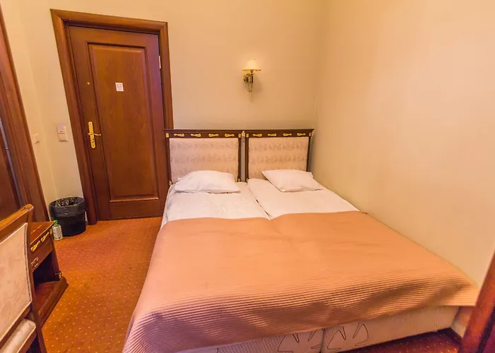 Ξενοδοχείο Garden Palace 4*